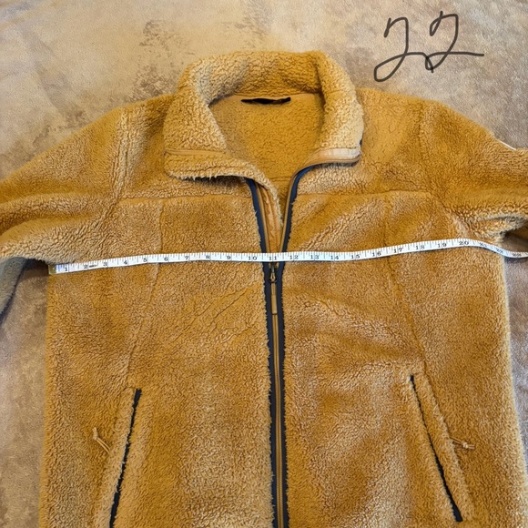 The North face Sherpa Jacket in Biscuit Tan Size L - Picture 6 of 9